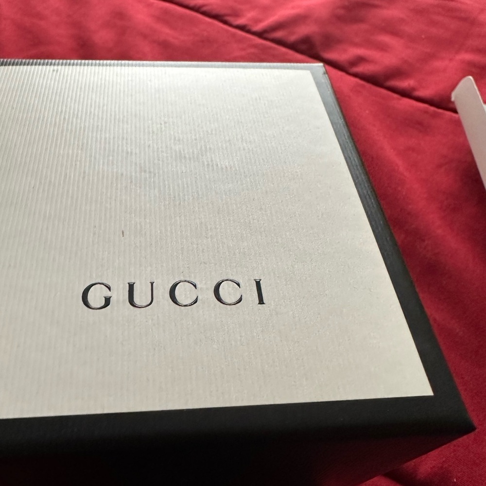 Unisex Gucci watch - Picture 3 of 4